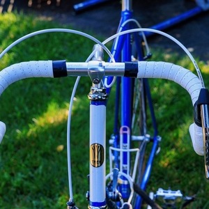 1986 Trek 700 Tri Series Blue and White