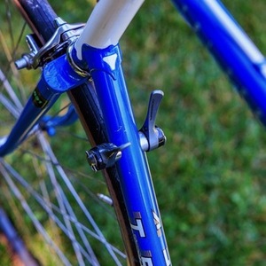 1986 Trek 700 Tri Series Blue and White