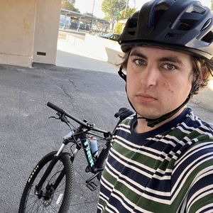 2022 Trek Marlin 6 Blue