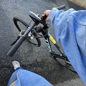 2022 Trek Marlin 6 Blue