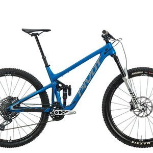 2022 Pivot Switchblade Blue