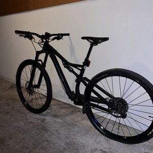 2017 Specialized Stumpjumper Black