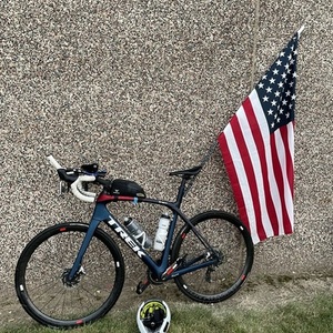 2021 Trek DOMANE SLR 9 DISC ETAP Red and Blue