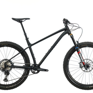 2021 Specialized Fuse Black