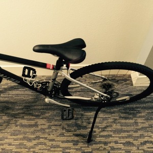 2012 Specialized Crosstrail Black and Silver or Gray