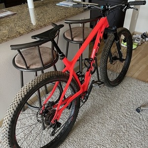 Trek Stache 9 Red