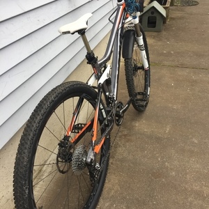 2012 Kona hei hei 29 supreme Silver or Gray, Orange, and White