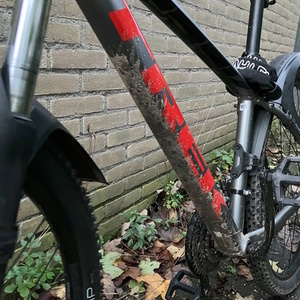 2022 Trek Marlin Gen 2 Silver, gray or bare metal and Red