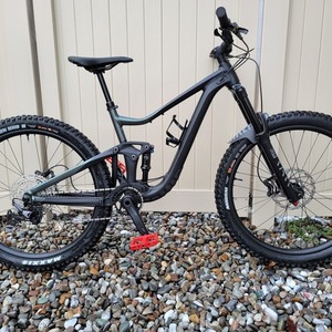 2023 Giant Trance X Black