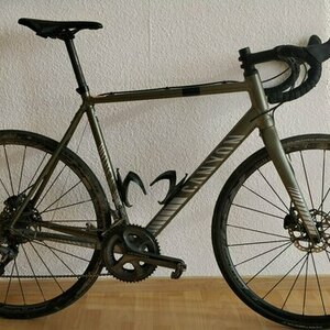 2017 Canyon bicycles Inflite Green and Silver, gray or bare metal