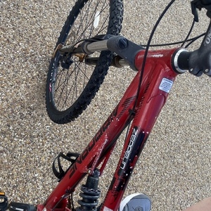 2011 Airborne Zeppelin Red and Black