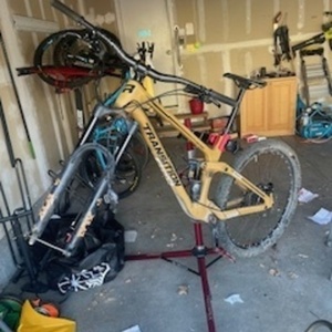 2021 Transition Bikes Sentinel XT Yellow or Gold