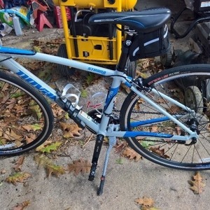 2015 Novara carbon strada 3fb Silver, gray or bare metal and Blue