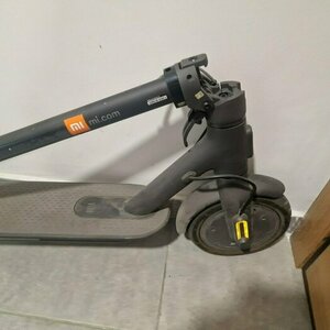 2021 Xiaomi Mi Electric Scooter 1S e-scooter Black