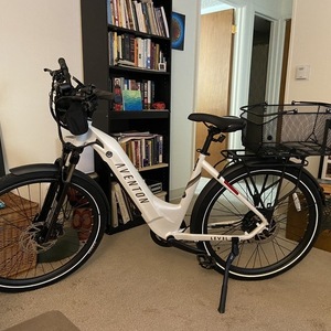 2024 Aventón Level.2 White