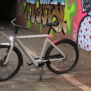 An　VanMoof 2023 VanMoof S5