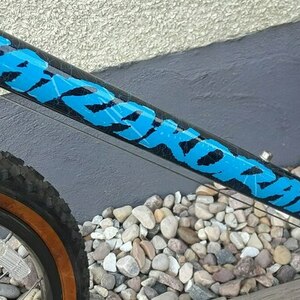 2007 GT Bicycles Karakorum Black and Blue