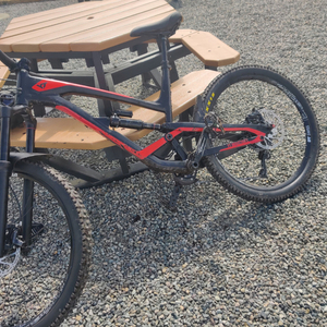 2018 YT Capra Red and Black