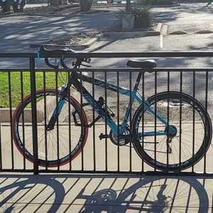 Ozone Ozone 500 Women's 700C RS3000 Road Bike Black and Blue