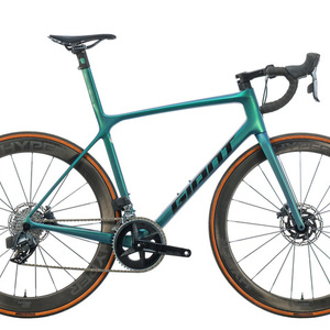 2021 Giant TCR Advanced SL Disc Green