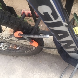 2012 Giant Mountain bike front/rear suspension Silver or Gray