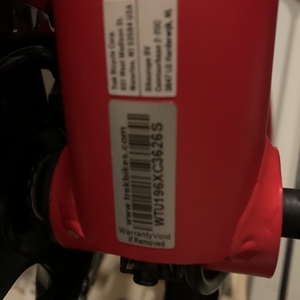 2022 Trek FX 2.0 Red