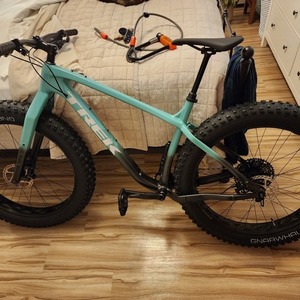 2023 Trek Alpha Platinum Aluminum Blue and Black