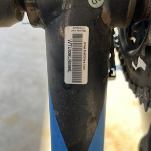 Trek 820 Black and Blue