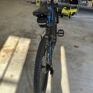 Trek 820 Black and Blue