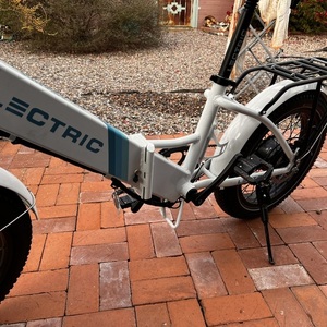 2021 Lectric Cycles Step through White
