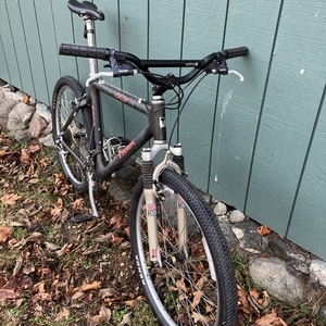 1996 Trek 9800 OCLV Silver, gray or bare metal