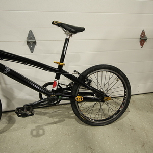 Intense Podium Pro XL Black