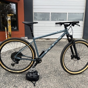 2024 Marin Bikes Pine Mountain Blue