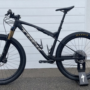2020 Trek Supercaliber Black and Silver, gray or bare metal