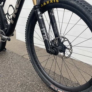 2020 Trek Supercaliber Black and Silver, gray or bare metal