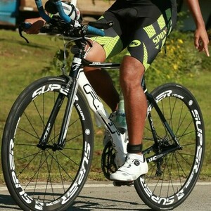 Felt B16 White and Black