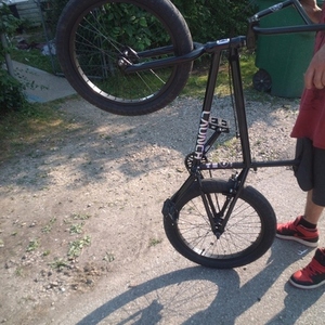 2023 Kink Launch Green