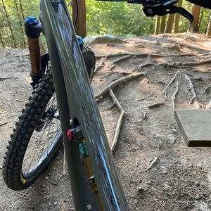 2020 Yeti 130LR Turq Silver, gray or bare metal