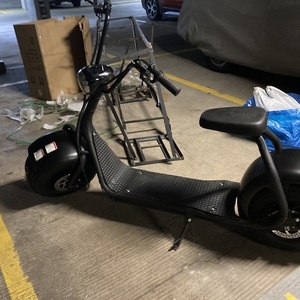 2021 YONGKANG MOTOTEC TECHNOLOGY CO.,LTD ES-021A e-scooter Black and Red