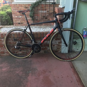 2020 Fuji SL 1.1 Black and Red