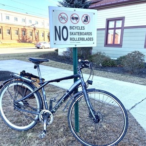 2010 GT Bicycles Traffic Black