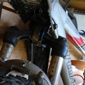 Specialized Hardrock Silver, gray or bare metal