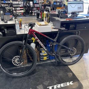 2022 Trek Fuel Ex 9.8 M2 Black