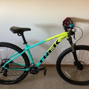 2023 Trek Marlin 5 Gen 2 Teal and Yellow or Gold