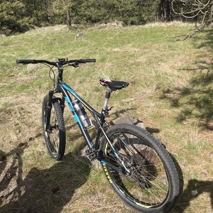 2020 GT Bicycles Aggressor Pro Silver, gray or bare metal