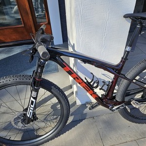 2024 Trek Supercaliber 9.9 Red