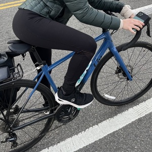 2023 Giant Avail AR Blue