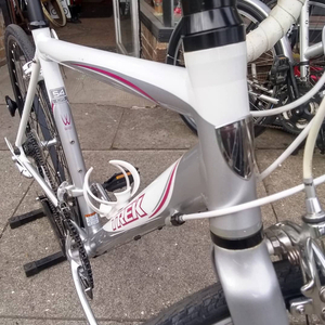 Trek 1.2 WSD White, Silver, gray or bare metal, and Pink