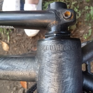 2000 Kink Silver, gray or bare metal