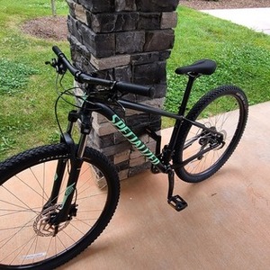2023 Specialized Rockhopper sport Green